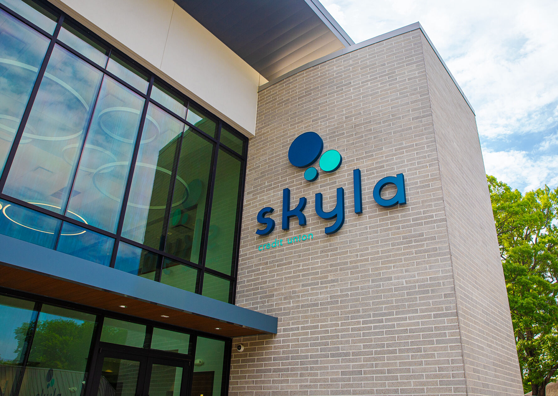 Skyla Credit Union – Central Branch – Johnson Concrete Products