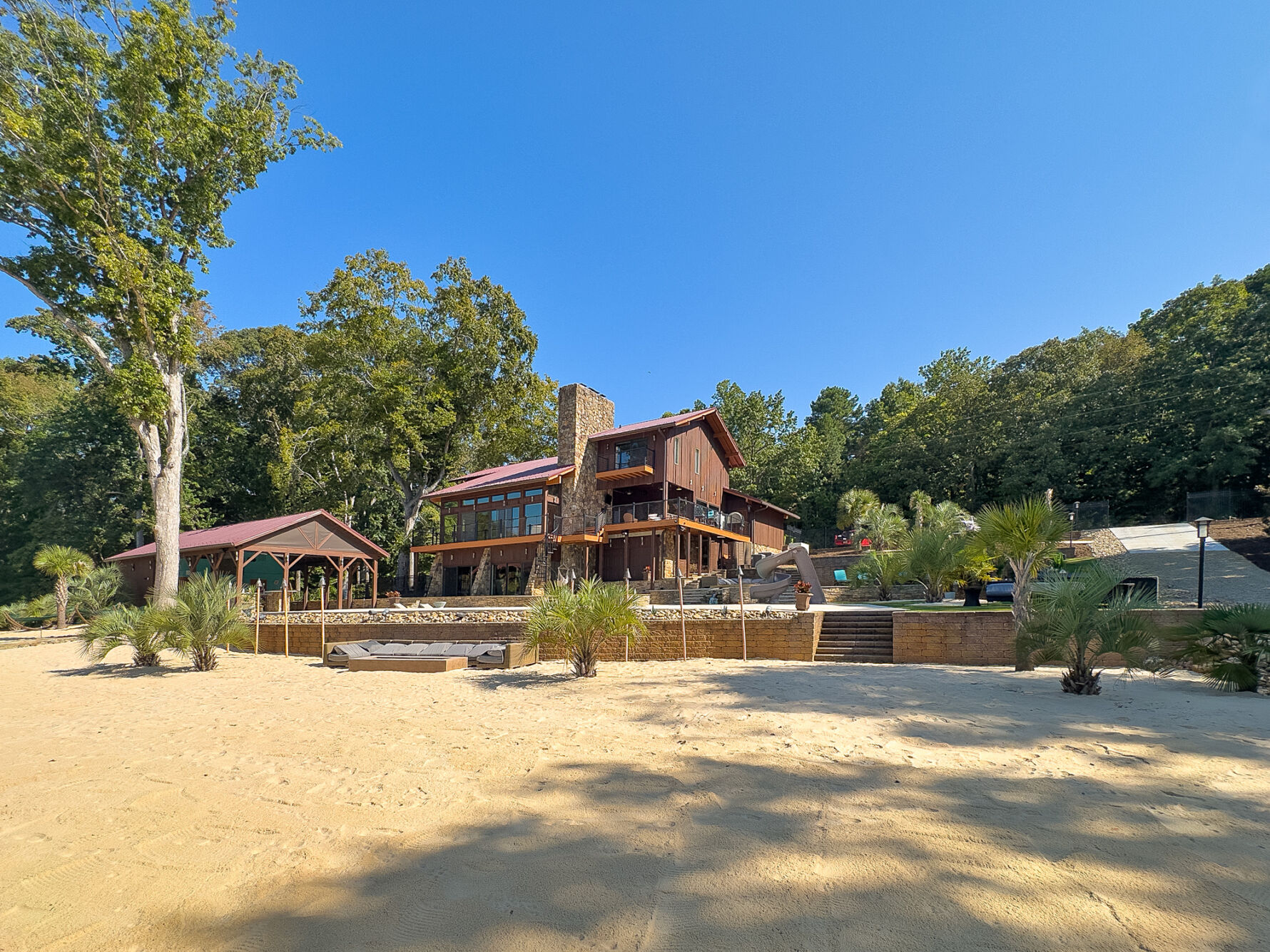 VERSA-LOK retaining wall on lakefront property