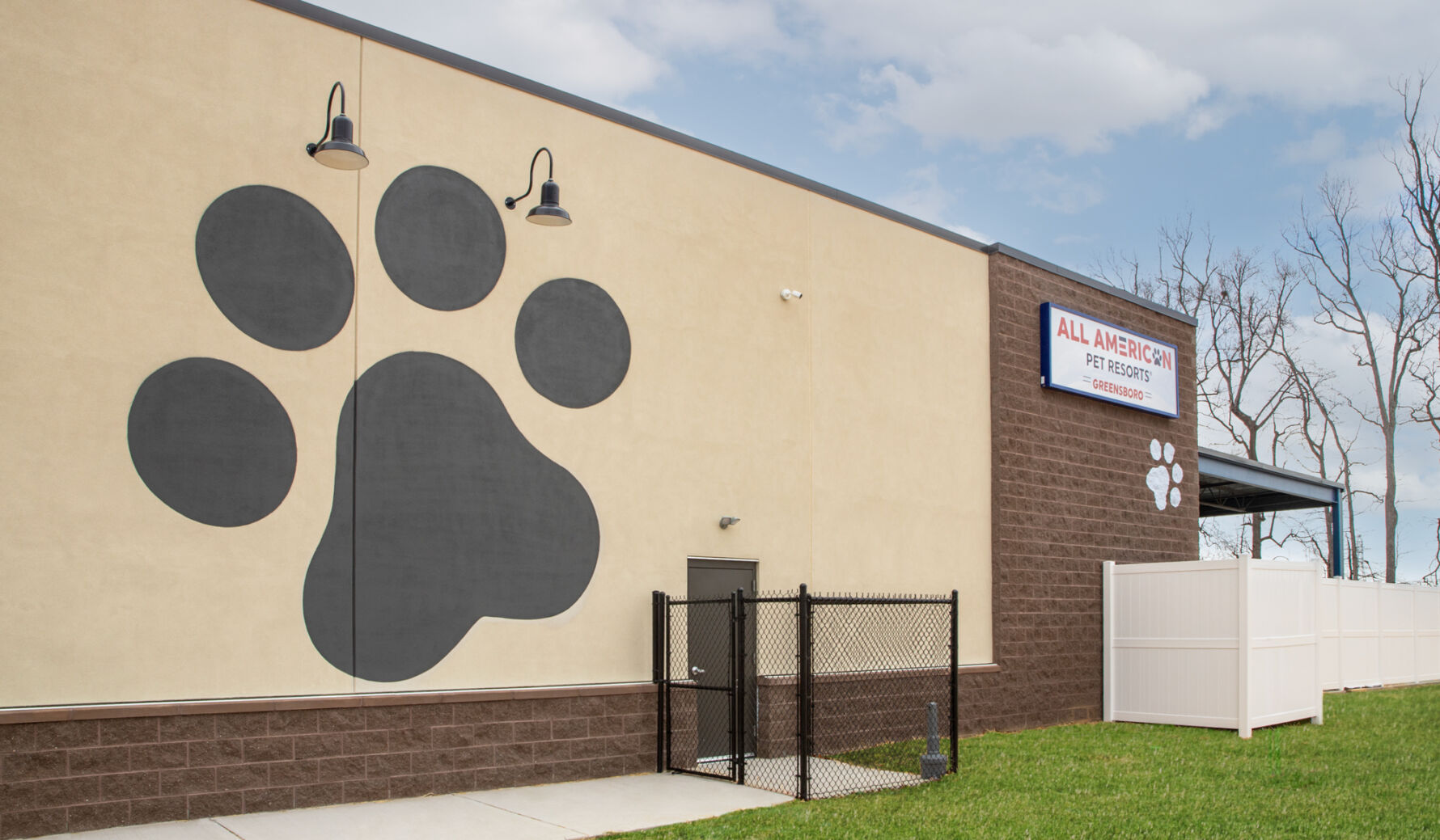 All American Pet Resorts building built with Johnson Concrete Products lightweight CMU and Prestige Masonry split face architectural block.