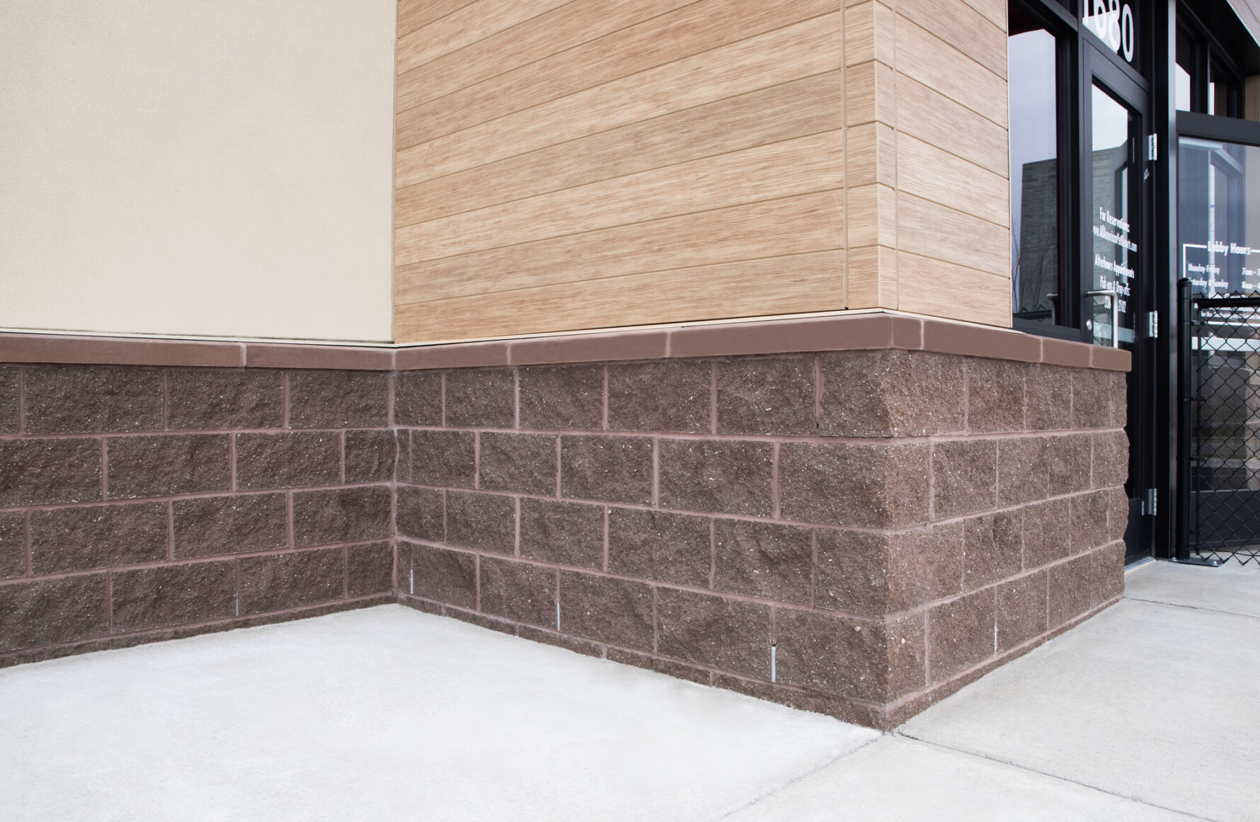 All American Pet Resorts building built with Johnson Concrete Products lightweight CMU and Prestige Masonry split face architectural block.